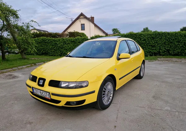 kujawsko-pomorskie Seat Leon cena 15500 przebieg: 257000, rok produkcji 2002 z Koronowo